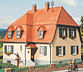 Stucco house w/addition