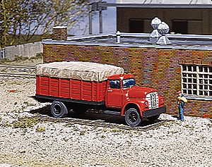 IH grain truck