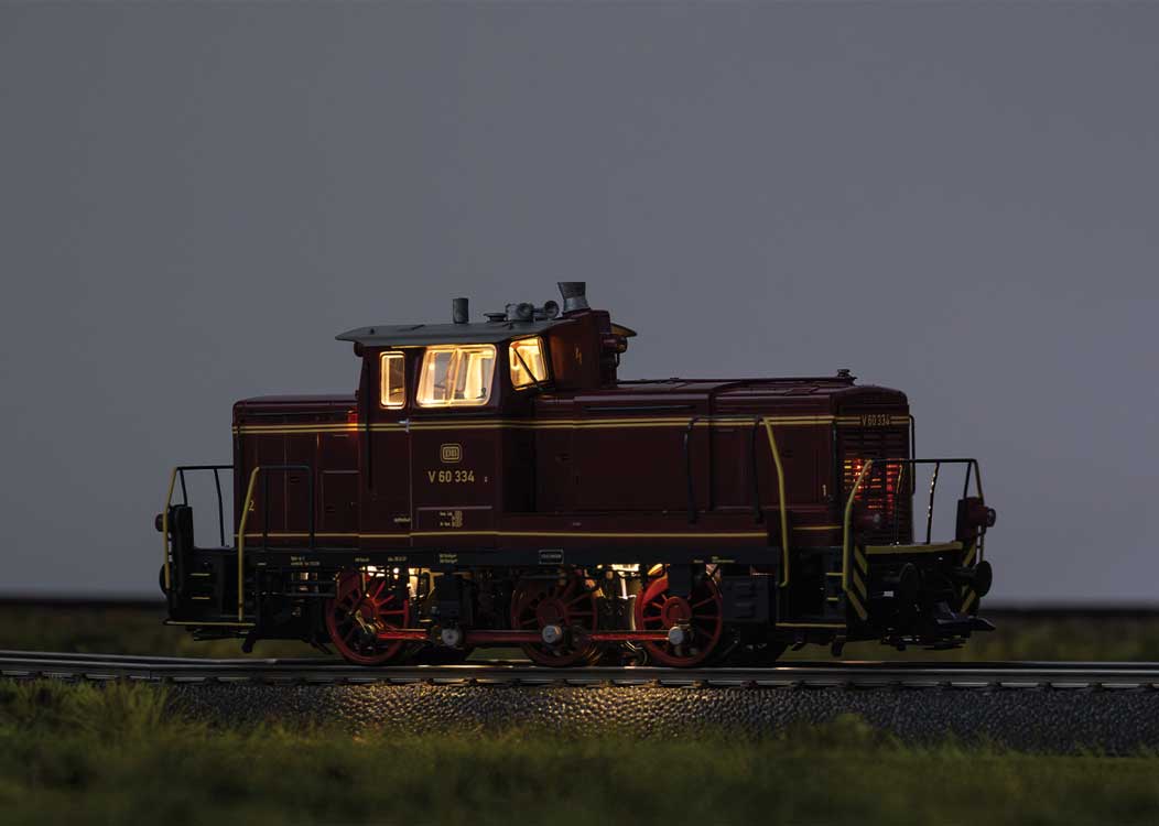 Class V 60 Diesel - 3-Rail - Sound and Digital -- German Federal Railroad DB #V 60 334 (Era III, red, black, yellow)-4