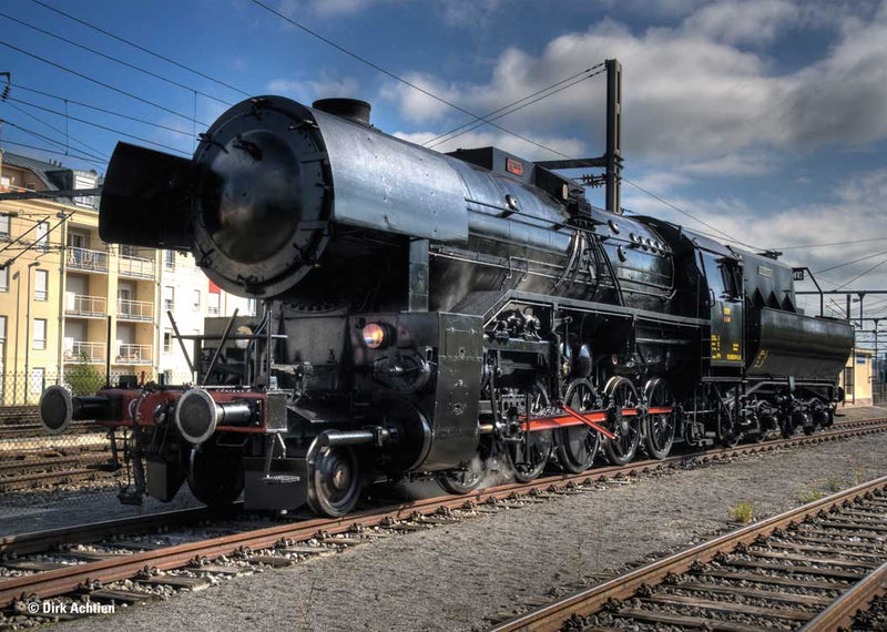 Class 42 2-10-0 with Tub-Style Tender - 3-Rail - Sound and Digital -- Luxembourg State Railways CFL 5519 (Era VI 2018, black, red)