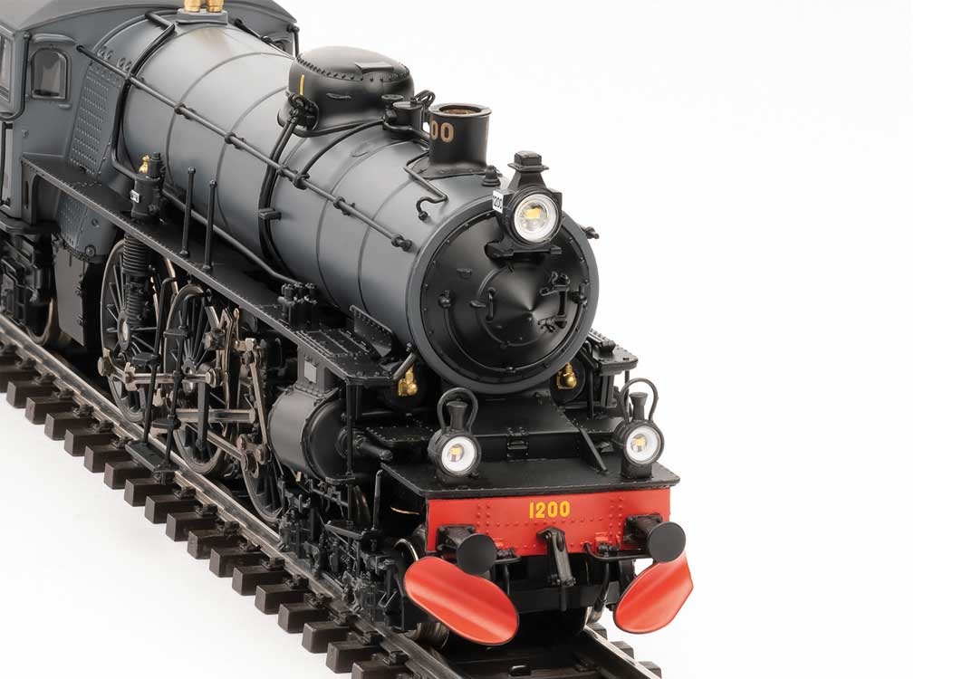 Class F 1200 4-6-2 - 3-Rail - Sound and Digital -- Swedish Railroad Museum #1200 (Era VI 2024, gray, black, red)-6