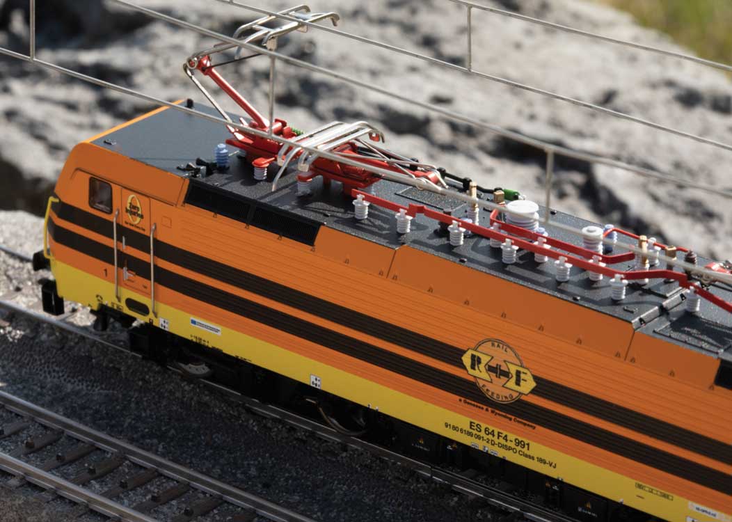 MRCE Class 189 Electric - 3-Rail - Sound and Digital -- Rotterdam Rail Feeding RRF #189 091-2 (Era VI 2019, G&W orange, yellow, blac-3