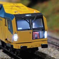 Plasser & Theurer Unimat 09-4x4/4S E3 Ballast Tamper - 3-Rail - Sound and Digi -- Plasser & Theurer (Era VI 2020, yellow, black)