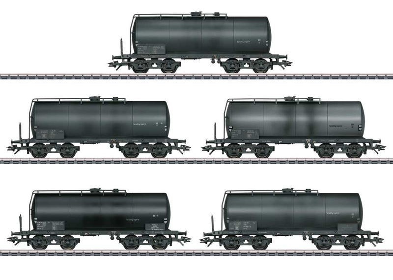 Standard Design Tank Car 5-Pack - 3-Rail - Ready to Run -- German State Railroad DR #120 052 (Era IV 1972, weathered, gray)