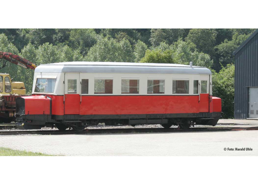 Class Cvt-34 Wismar Rail Bus - Sound and Digital -- Chemin de Fer a Vapeur des Trois Valles #CFV3V (Era V/VI 1978-2014, red, whi
