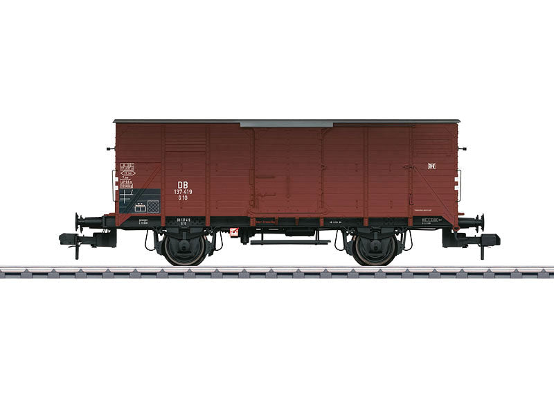 Type G 10 Boxcar - Ready to Run -- German Federal Railroad DB #137 419 (Era III 1960, Boxcar Red)