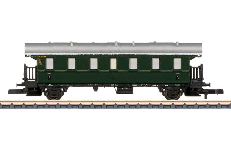 Type Bi 2nd Class "Thunder Box" Coach - Ready to Run -- German Federal Railroad 1 (Era IIIa, green, silver)