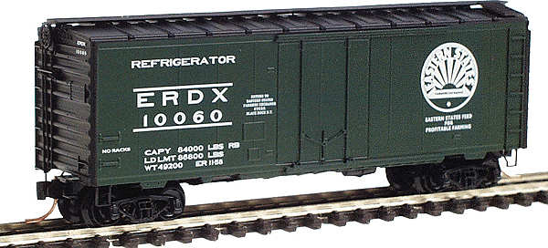 40' Plug Door Boxcar -- Eastern States Farmers Exchange #10060 (dark green, black roof & ends, white