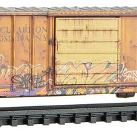 50' Rib-Side Single-Door Boxcar No Roofwalk - Ready to Run -- Seminole Gulf Railway #7253 (Weathered, Ex-LEF&C, yellow, graffiti)