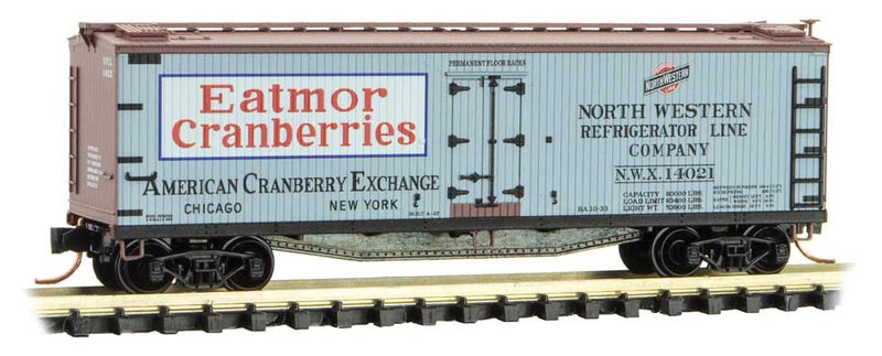 40' Double-Sheathed Wood Reefer with Vertical Brake Wheel - Ready to Run -- American Cranberry Exchange NWX 14021 (gray, Boxcar Red, Farm to Table Serie
