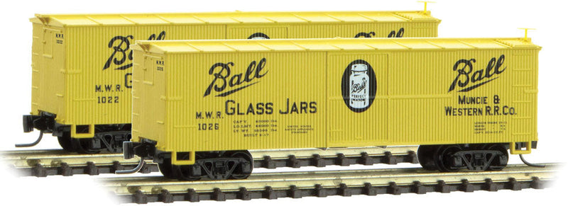 40' Double-Sheathed Wood Boxcar - Ready to Run -- Muncie & Western 1022 (Ball Glass Jars, yellow, black, white)