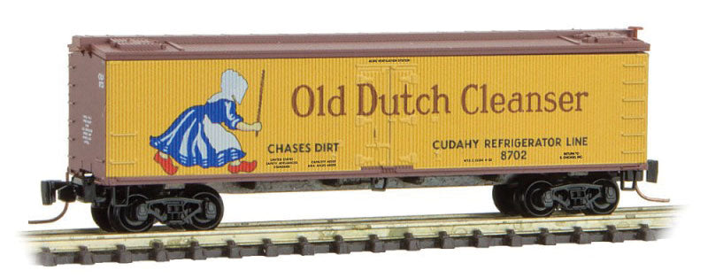 40' Wood-Sheathed Ice Reefer - Ready to Run -- Cudahy Refrigerator Line 8702 (yellow, Boxcar Red, Old Dutch & Cudahy Sunlig