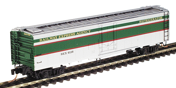 52' 2" Riveted Steel Express Reefer w/Plug Door -- Railway Express Agency #6116 (dark green ends & stripes, Aluminum, gold)