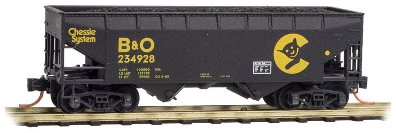 33' 2-Bay Offset Side Hopper - Ready to Run -- Chessie System B&O #234928 (Weathered, black, yellow, Graffiti)