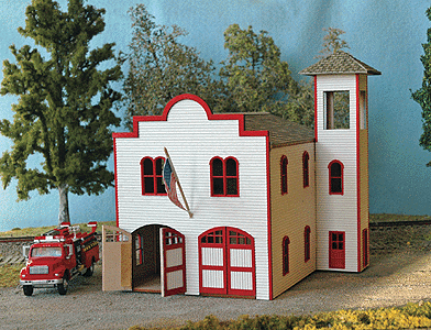 Springfield Fire Station -- Kit - 4-7/8 x 5-1/8" 12.4 x 13cm
