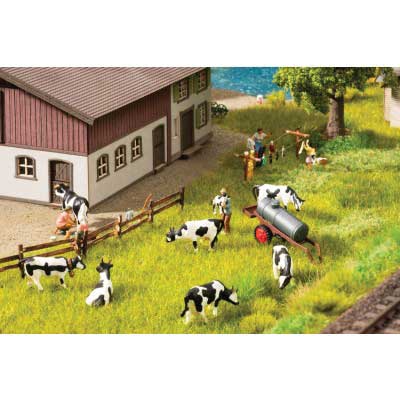 Peasant Family -- 5 People, 5 Farm Animals-2