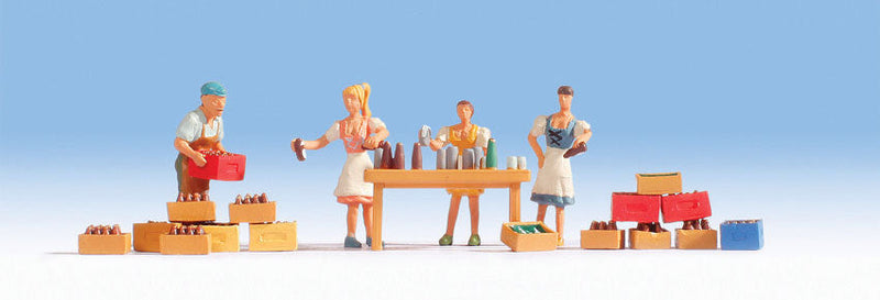 Refreshment/Beverage Stall w/Table & Crates -- pkg(4)