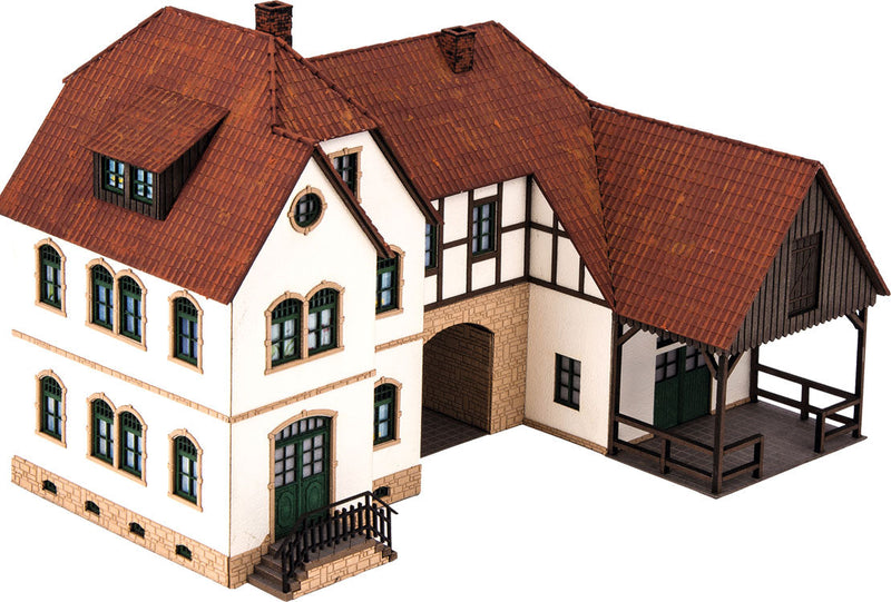 Linder Holiday Farm -- Laser-Cut Kit - 7-3/8 x 5-1/4 x 5" 18.8 x 13.3 x 12.6cm