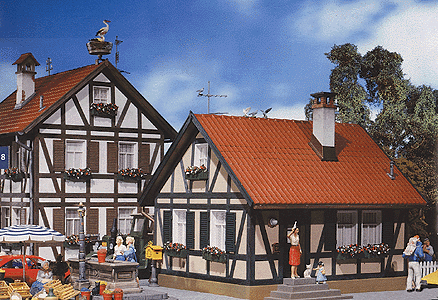 Single Family House -- 14 x 13-13/64 x 12-13/16" 35 x 33 x 32cm