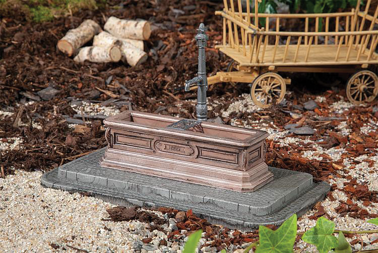 Village Fountain -- Kit - 9-1/8 x 5-1/8 x 5-1/2" 23 x 13 x 14cm