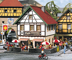 Cafe bldg w/outdoor table