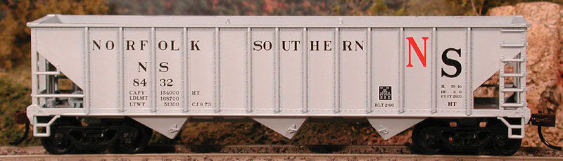 70-Ton 12-Panel 3-Bay Hopper - Ready to Run -- Original Norfolk Southern #8461 (gray, black, red)