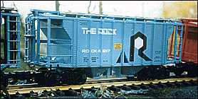 2-Bay Covered Hopper -- Rock Island