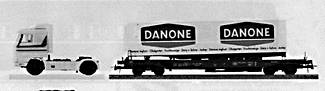 Well Flatcar w/Reefer Flatbed Trailer (Danone) & Scania Tractor