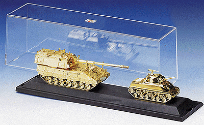 Mini-Tanks Military Modern German Army (BW) Special 40th Anniversary Set -- 1 Each Sherman & PzH 2000 Gold-Plated Tanks In Display Case