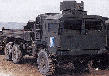 Mini-Tanks Military - Modern German Army (BW) - Engineer Vehicles -- MAN 453 6x6 Armored Dump Truck SFOR Bosnian Stabilization Forces (Camouflage)
