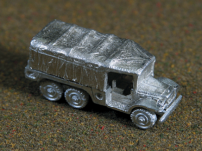Military - US & Allies WWII - Heavy Trucks (Cast Metal Kits) pkg(2) -- Dodge 1.5-Ton Cargo/Personnel Carrier with Tilts (Windshield & Canvas Cover)