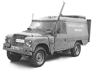 Military - England Post-1945 - Light Trucks (Metal Kit) -- Land Rover 109 Armored Personnel Carrier
