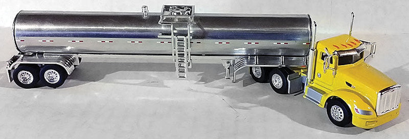 Peterbilt 386 Day-Cab Tractor w/Food-Grade Tank Trailer - Assembled -- Yellow, Polished Tank w/Chrome Fenders