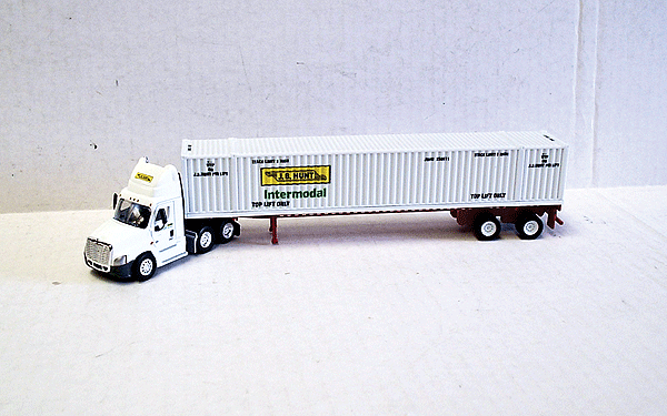 Semi Truck Freightliner Cascadia Day Cab w/53' Container on Chassis - Assemble -- J.B. Hunt Intermodal