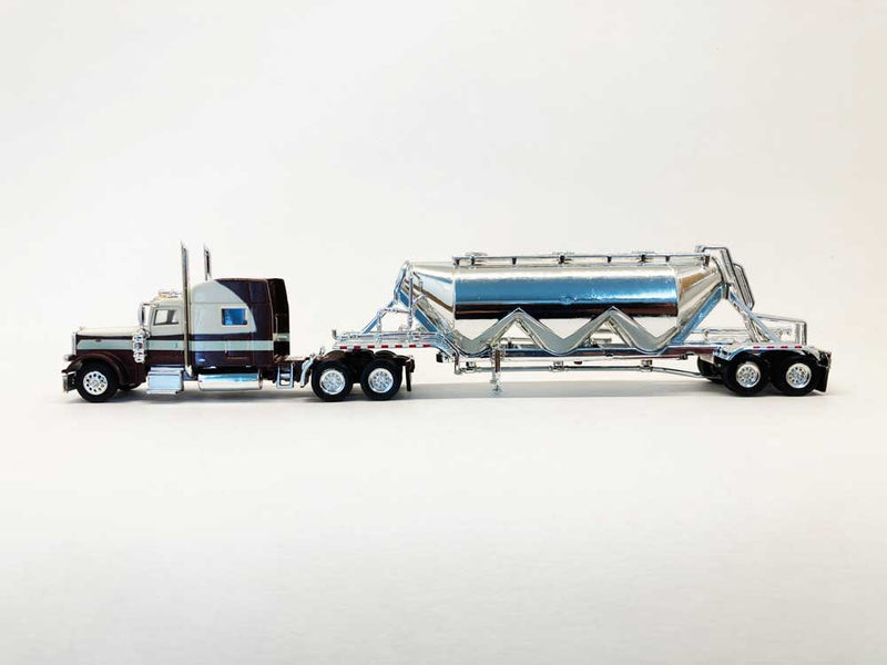 Peterbilt 389 Sleeper-Cab Tractor with Pneumatic Bulk Trailer - Assembled