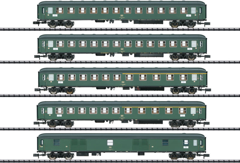 D 360 Express 5-Car Passenger Set - Ready to Run - Minitrix -- German Federal Railway (Era IV 1975, green)