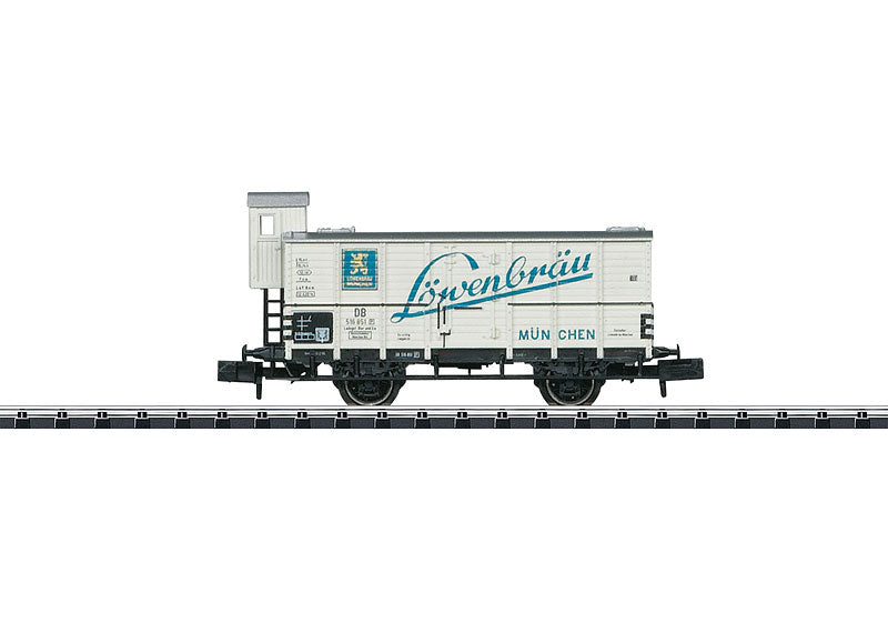 2-Axle Wood Reefer - Ready to Run - Minitrix -- German Federal Railway / Lowenbrau (Era III; white, blue)