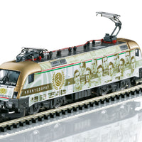Class Es 64 U2 Electric - Standard DC - Minitrix -- Hungarian State Railways (Era VI; white, 1950s Natioanl Football "Gold Team