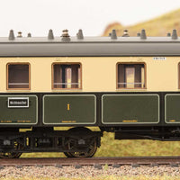 Bavarian Express Train-Only Set - Sound and DCC -- Royal Bavarian State Railroad Class S 3/6 4-6-2, 5 Cars (Era I, green, cream
