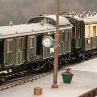 Bavarian Express Train-Only Set - Sound and DCC -- Royal Bavarian State Railroad Class S 3/6 4-6-2, 5 Cars (Era I, green, cream