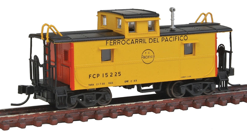 C&O-Style Steel Cupola Caboose - Ready to Run -- Ferrocarril Del Pacifico #15225 (yellow, orange, black)