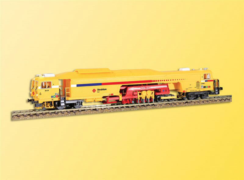 Plasser & Theurer 09-3X Production Tamper - 2-Rail DCC Equipped -- With Directional LED Lights & Moving Tamper Parts Strukton (yellow, red)