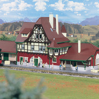 Neuffen Station -- 54 x 18-13/16 x 22" 135 x 47 x 55cm