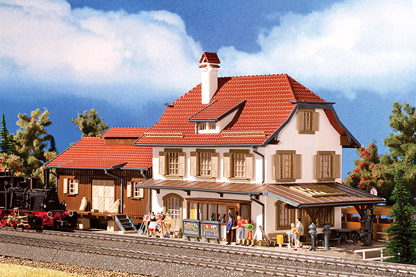 Brunntal Station - Kit (Organic Plastic) -- 13-9/16 x 5-5/16 x 5-7/8" 34.5 x 13.5 x 15cm-1