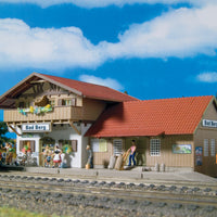 Station "Bad Berg" -- 9-5/8 x 4-13/16 x 4-13/32" 24 x 12 x 11cm