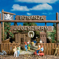 Bonanza Youth Farm - Kit -- 4-13/16 x 4-13/16 x 3-13/16" 12.2 x 12.2 x 9.7cm