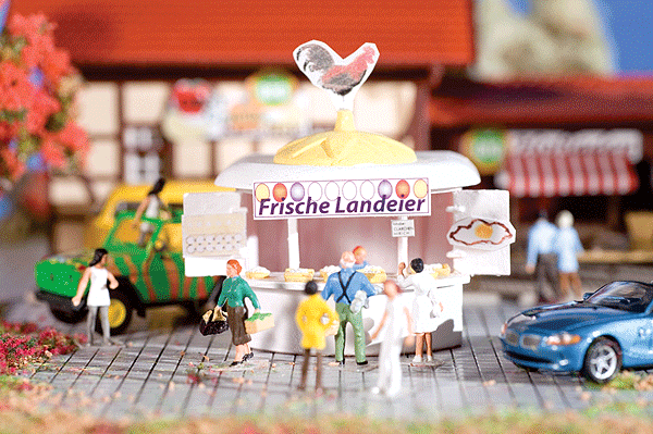 Organic Series Egg Kiosk - Kit (Organic/Biodegradable Plastic) -- 2 x 2 x 1-3/4" 5 x 5 x 4.5cm-1