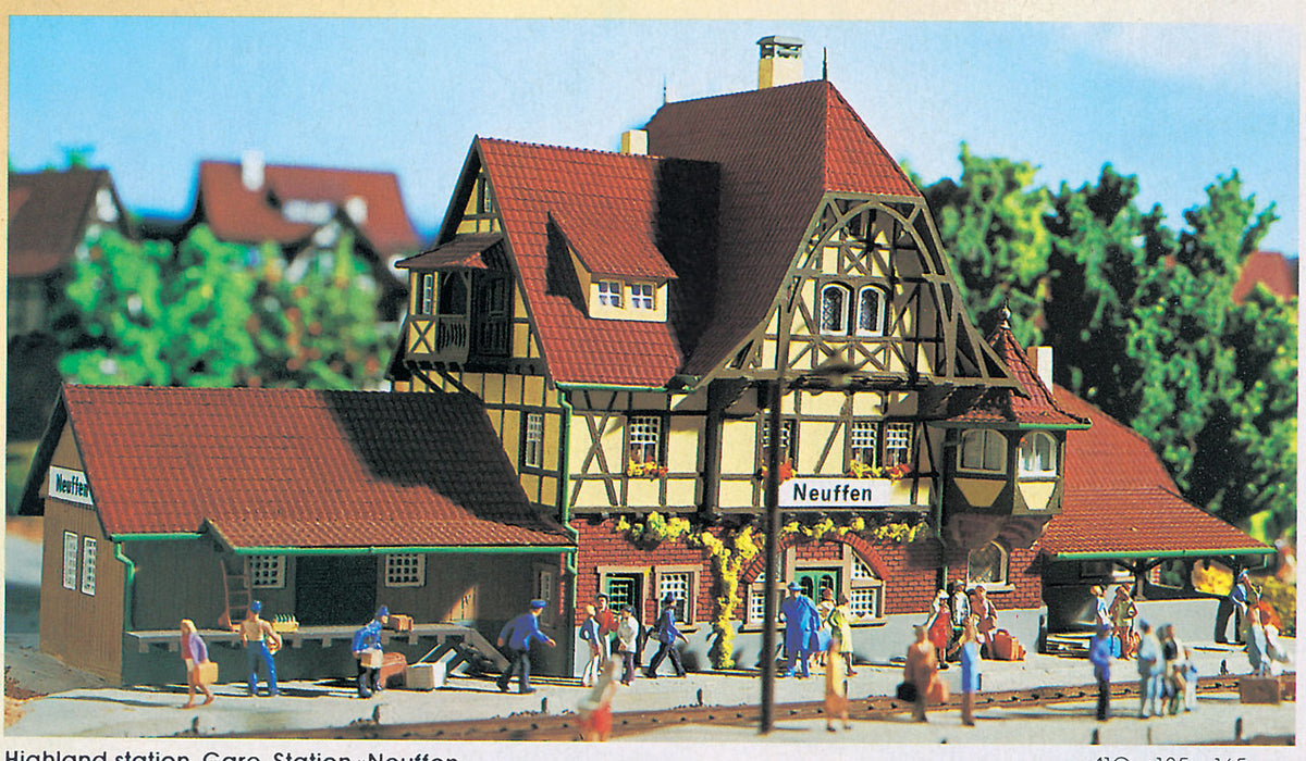 Neuffen Station -- 16-1/8 x 5-3/8 x 5-1/2" 41 x 13.5 x 16.5cm