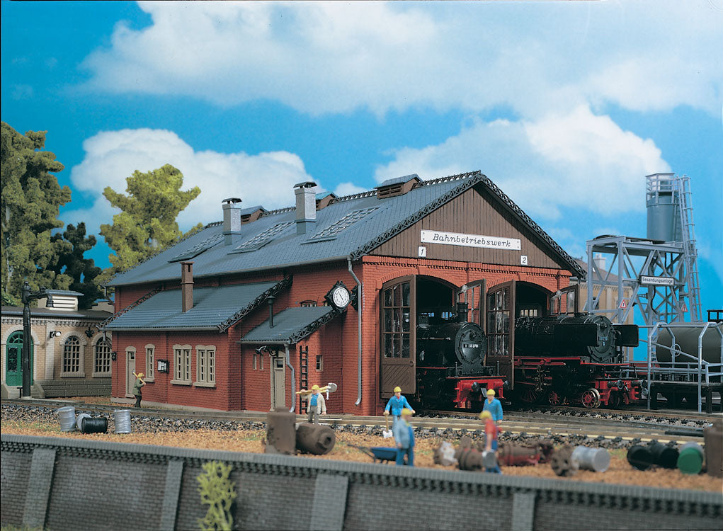 Two-Stall Engine House -- 12-7/16 x 8-7/16 x 5-1/2" 31 x 21 x 13.8cm