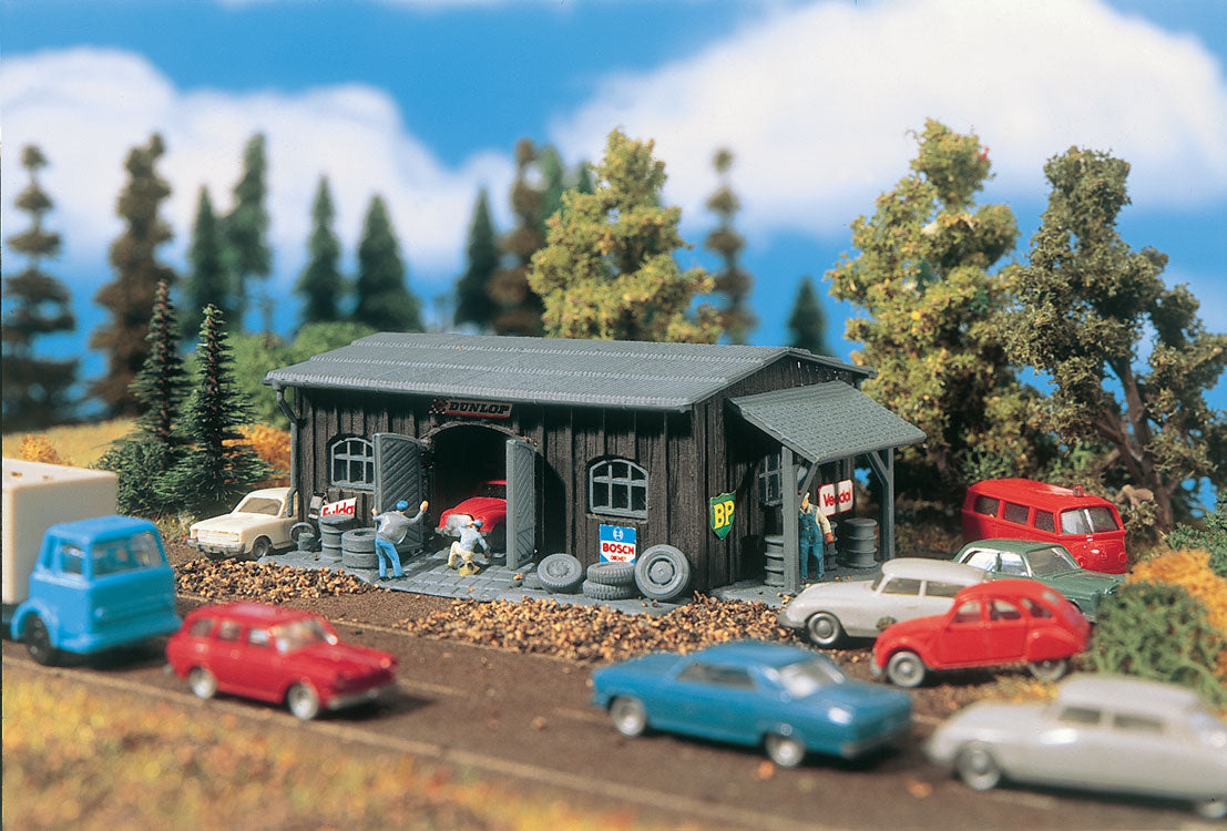 Auto Repair Shop -- 3-3/8 x 2-1/8 x 1-5/16" 8.5 x 5.3 x 3.3cm